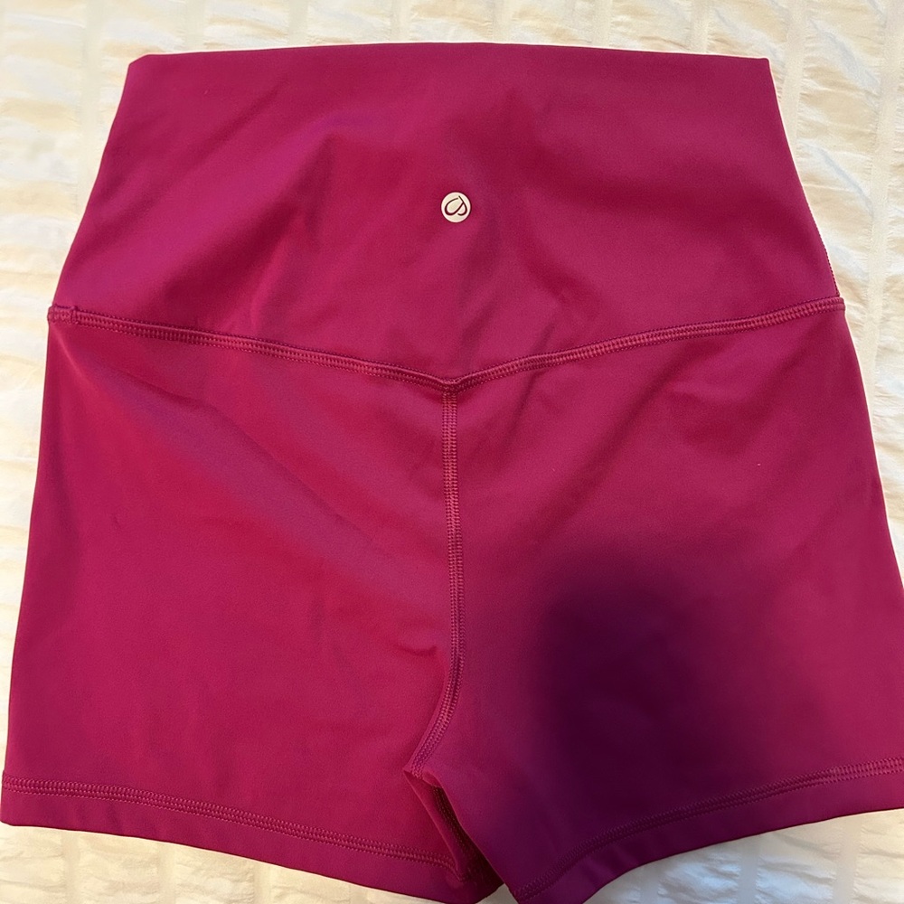 CRZ YOGA Women's Fuchsia High-Waisted Shorts